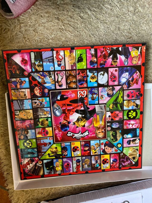 Juego de la oca ladybug con personajes