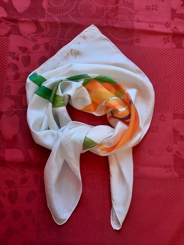 Pañuelo seda pintado a mano
