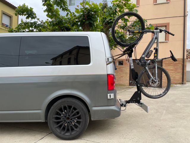 Portabicicletas E-bikes y MTB.