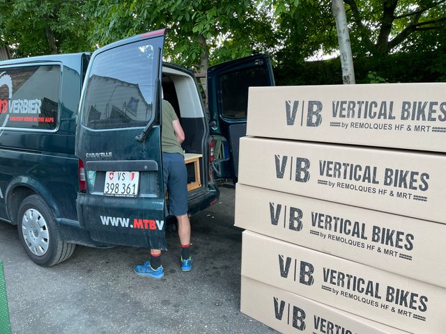 Portabicicletas E-bikes y MTB.