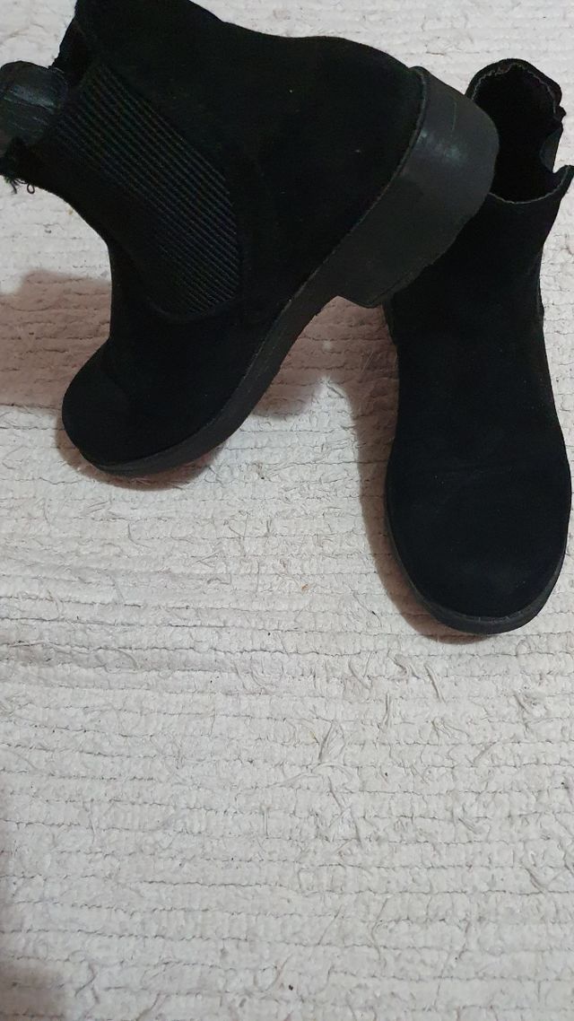 botines negros