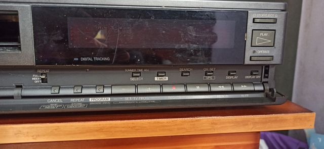 Video Casette Recorder JVC HR - D560E