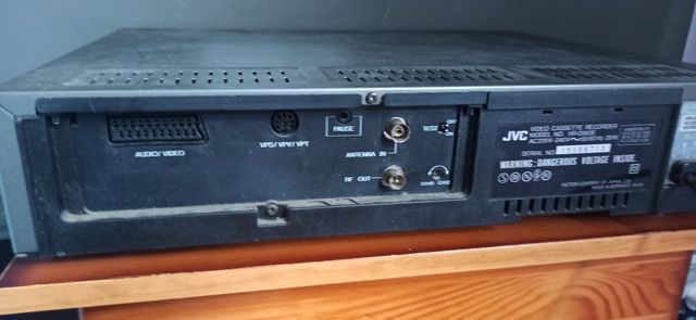 Video Casette Recorder JVC HR - D560E