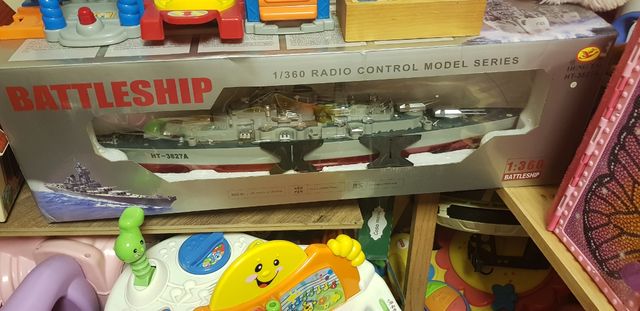 Batettlesship en su caja