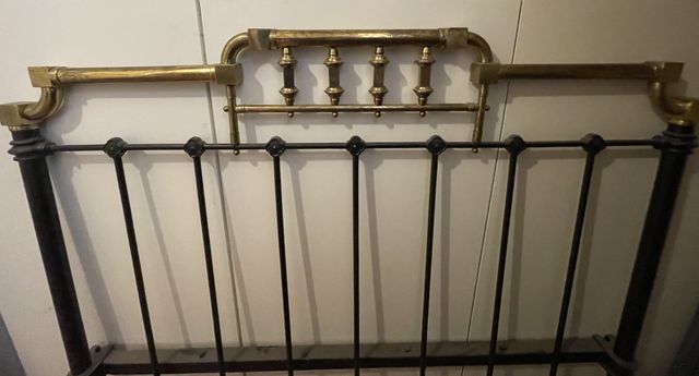 Cabecero de Hierro y latón Vintage.
