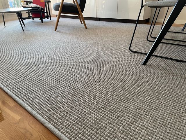 Alfombra KP, modelo Trikot. 100% lana virgen