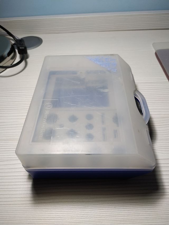 Caja bombillas repuesto Mercedes