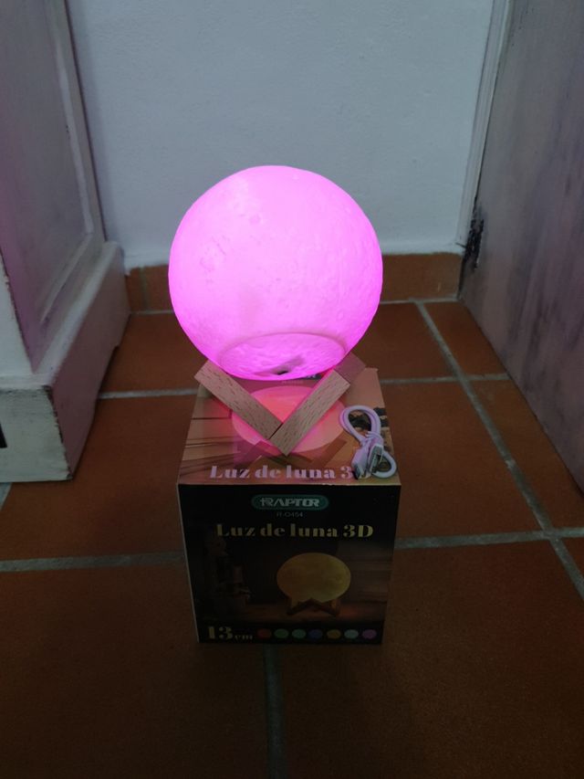 Bola Luz luna 3D ,con USB ,y 7 colores