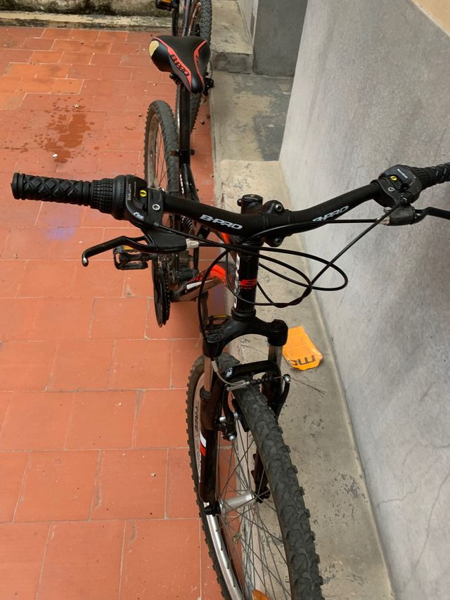 Bicicleta doble suspensión.