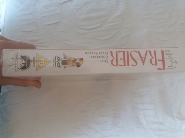 FRASIER precintados en inglés