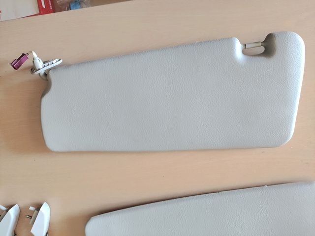 Parasoles, Asideros, luces de techo y más para BMW