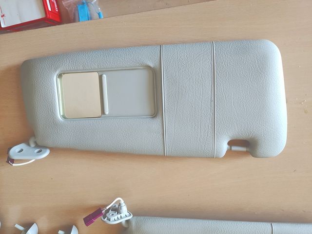 Parasoles, Asideros, luces de techo y más para BMW