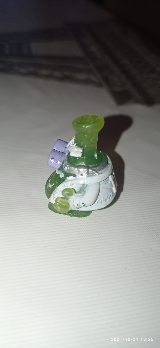 Muñecos super zings