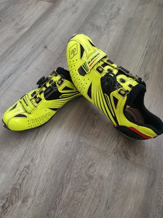 Zapatillas MTB de segunda mano por 50 EUR en Sabadell en WALLAPOP