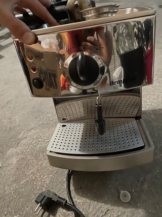 Cafetera de segunda mano por 80 EUR en Villajoyosa en WALLAPOP