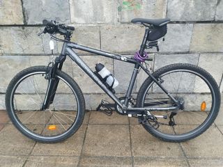 Bicicleta Rockrider 5.2 de segunda mano por 195 EUR en Bilbao en WALLAPOP