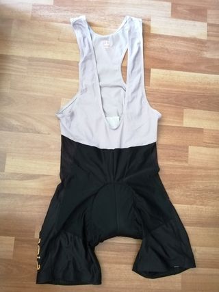 Culotte mono corto DECATHLON T. XL de segunda mano por 10 EUR en Sabadell  en WALLAPOP