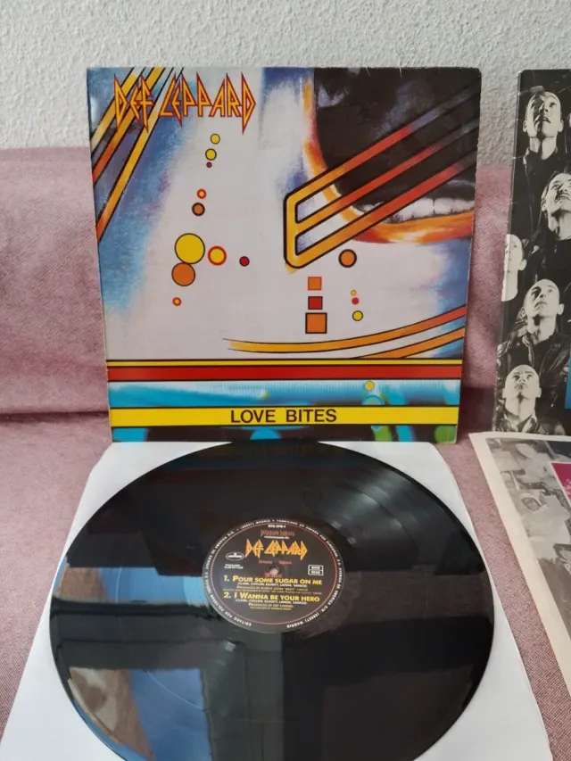 DEF LEPPARD love bites maxi / high n dry 81 LP vin