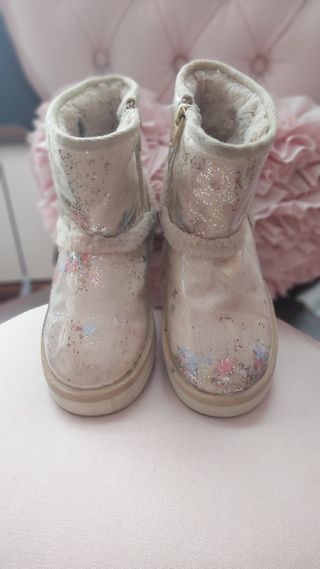 Botas agua termicas talla 29 de segunda mano por 7 EUR en Santurtzi en  WALLAPOP