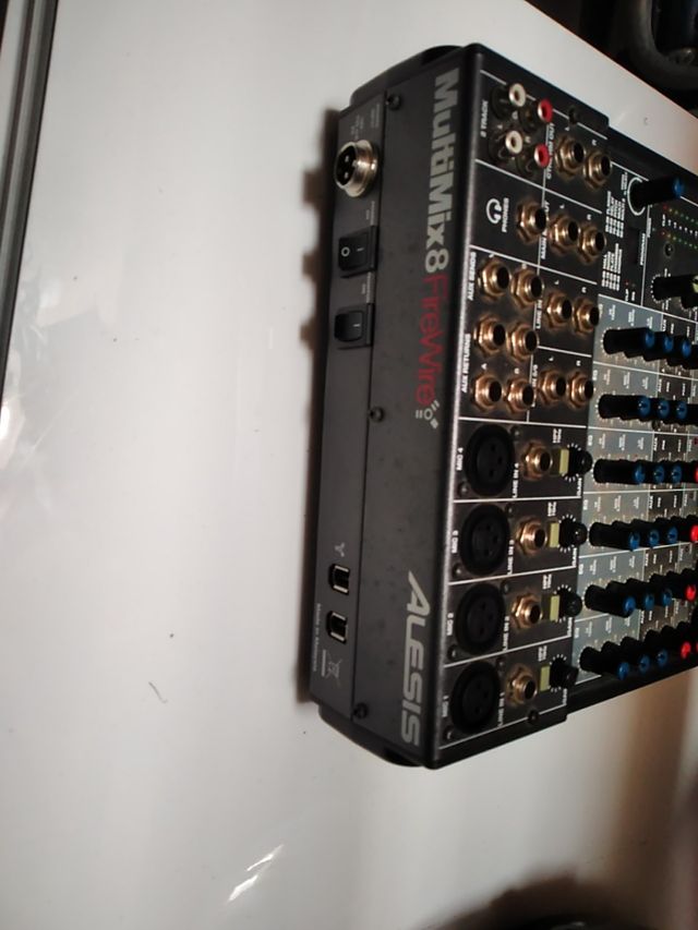 mesa multicanal Alexis fire wire 8 pistas