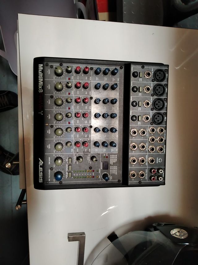 mesa multicanal Alexis fire wire 8 pistas