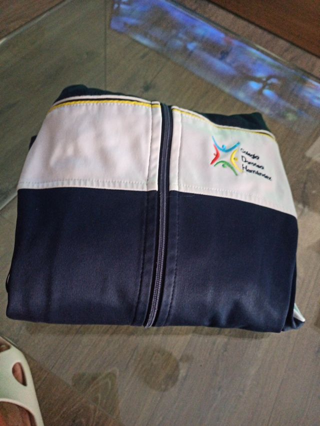 chándal completo  Colegio Doroteo Hdez.