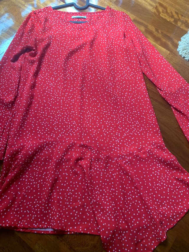 Vestido rojo estrellas blancas pull & bear
