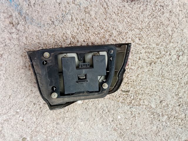 intermitente derecho de Ford escort del 98