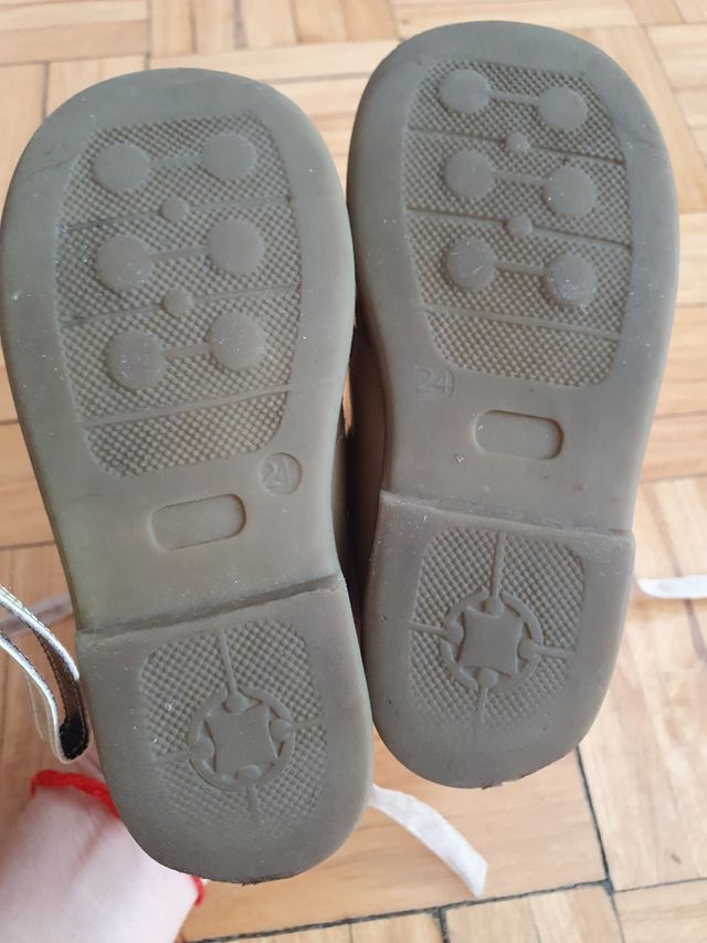 botines marca española talla 24