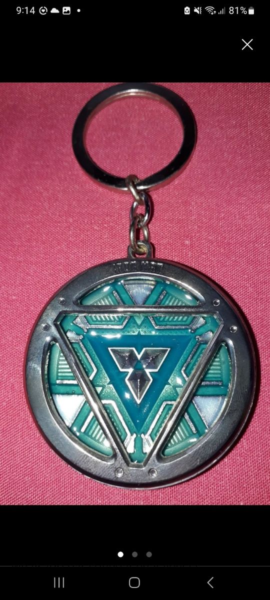 Lote de CUATRO LLAVEROS METAL MARVEL