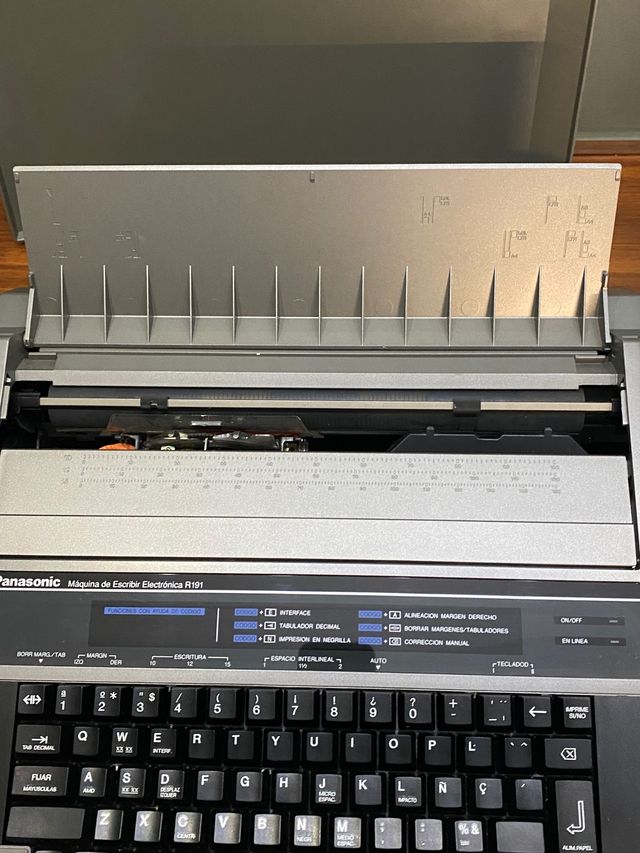 Maquina de escribir electrónica Panasonic