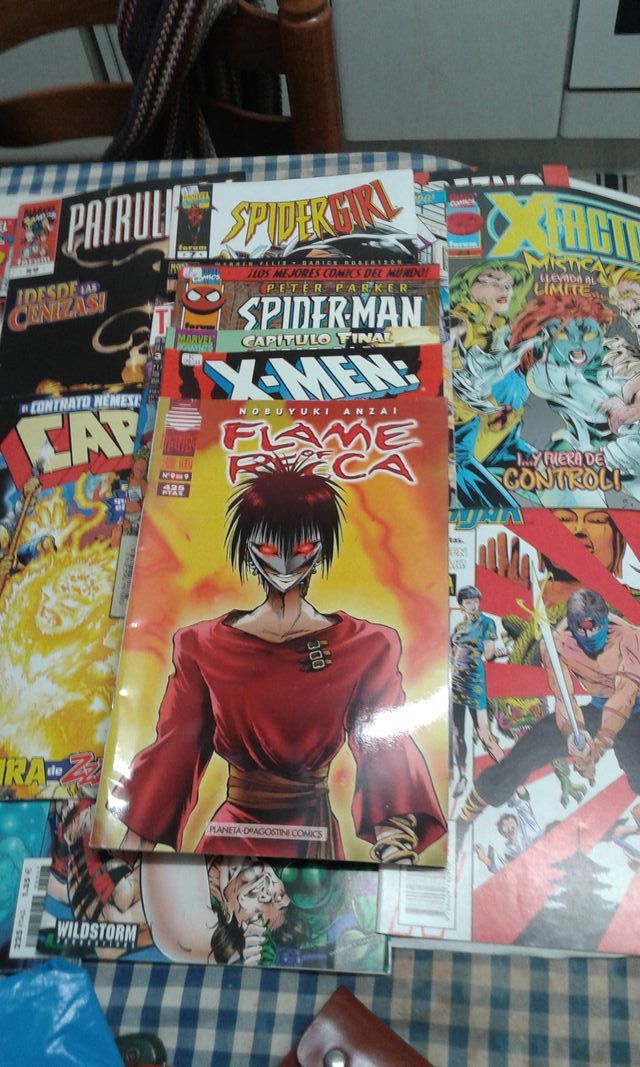 comic marvel y otros, variados. son 19