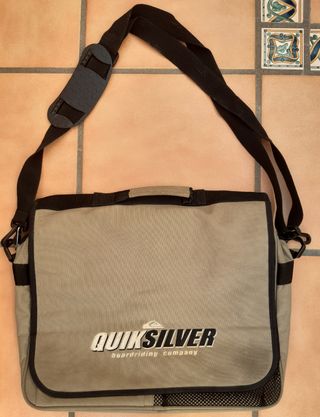 Bolsa bandolera al hombro para hombre marca Quiksilver