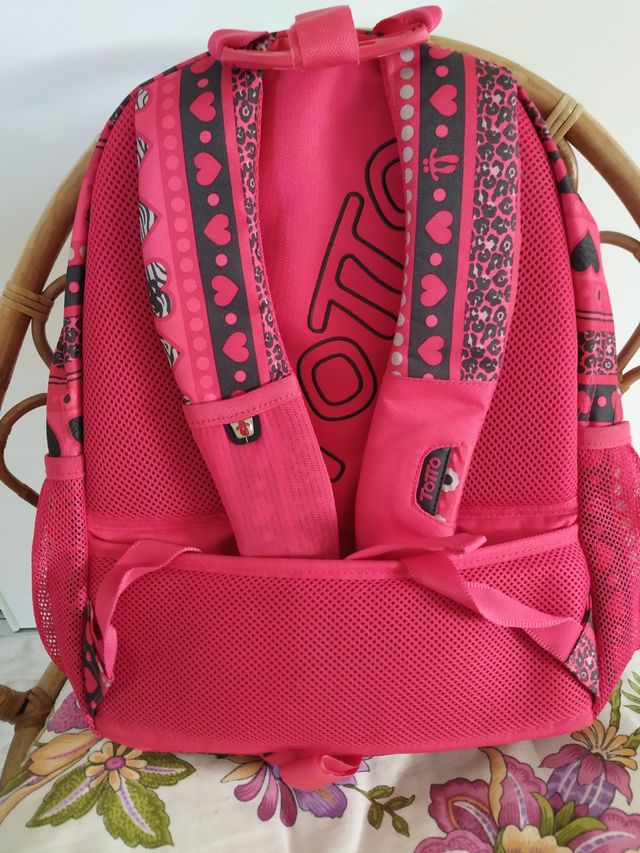 Mochila escolar toto + estuche