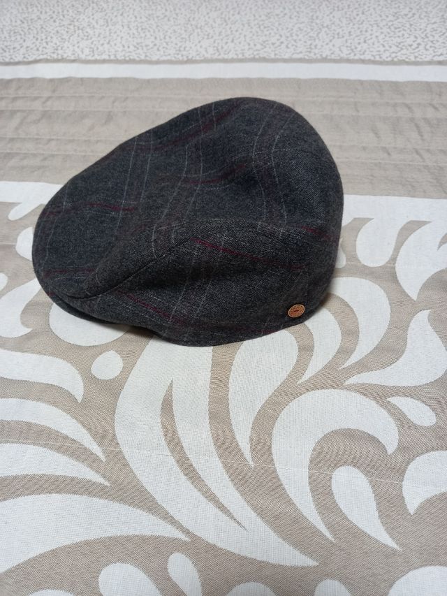 gilet senza maniche e berretto regalo