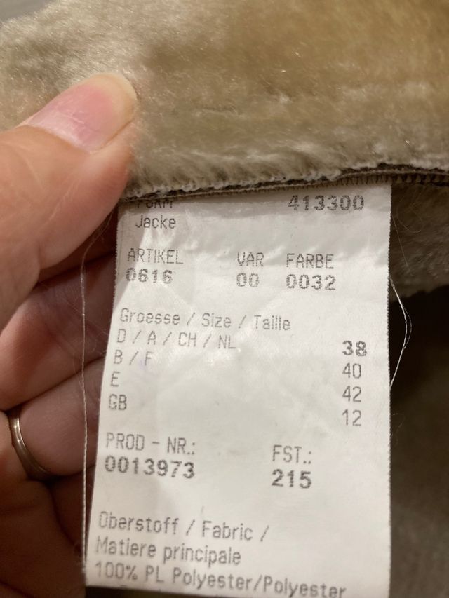 Abrigo 3/4 de algodón q simula ante