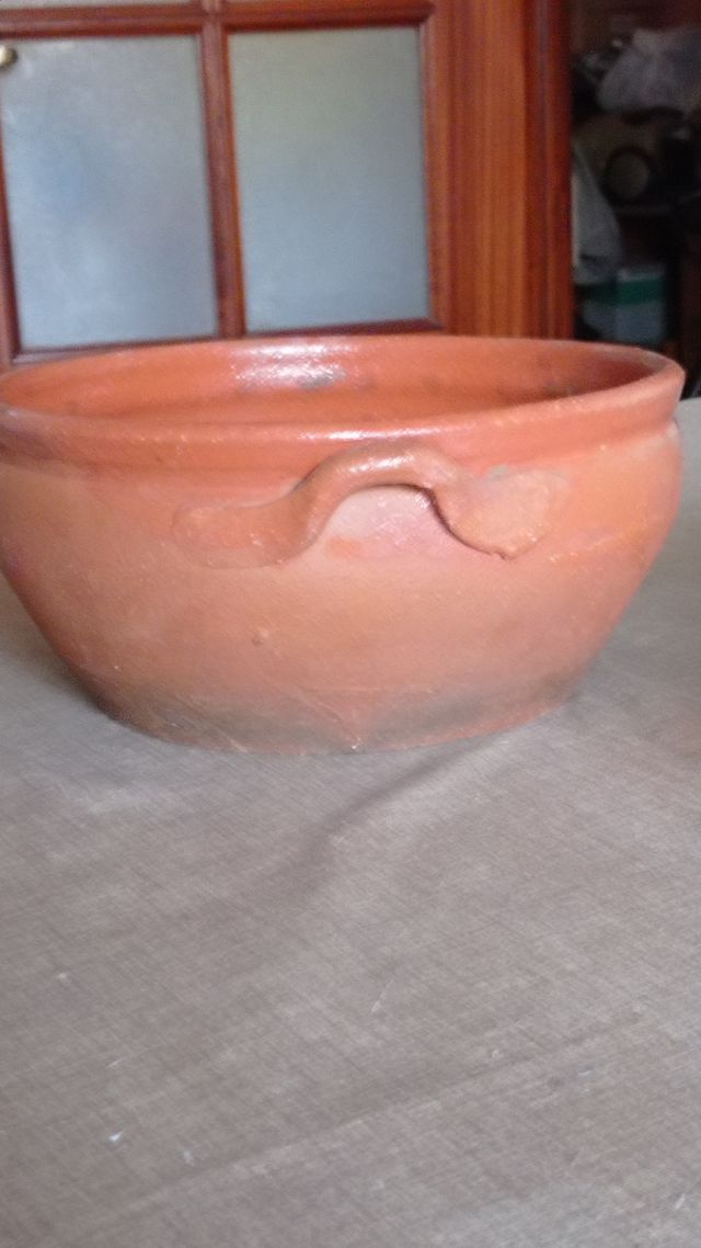 ANTIGUO CUENCO   /  LEBRILLO  DE  BARRO