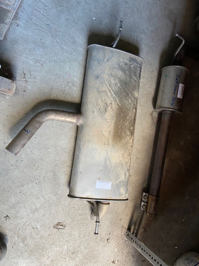 Se vende escape para Seat Leon horiginal 2018