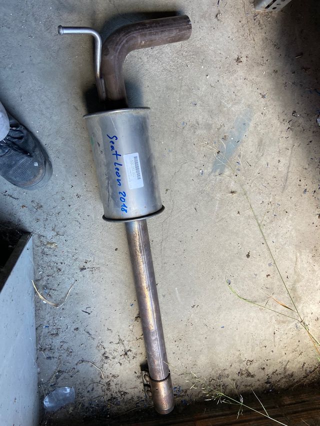 Se vende escape para Seat Leon horiginal 2018