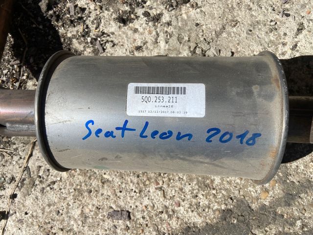 Se vende escape para Seat Leon horiginal 2018