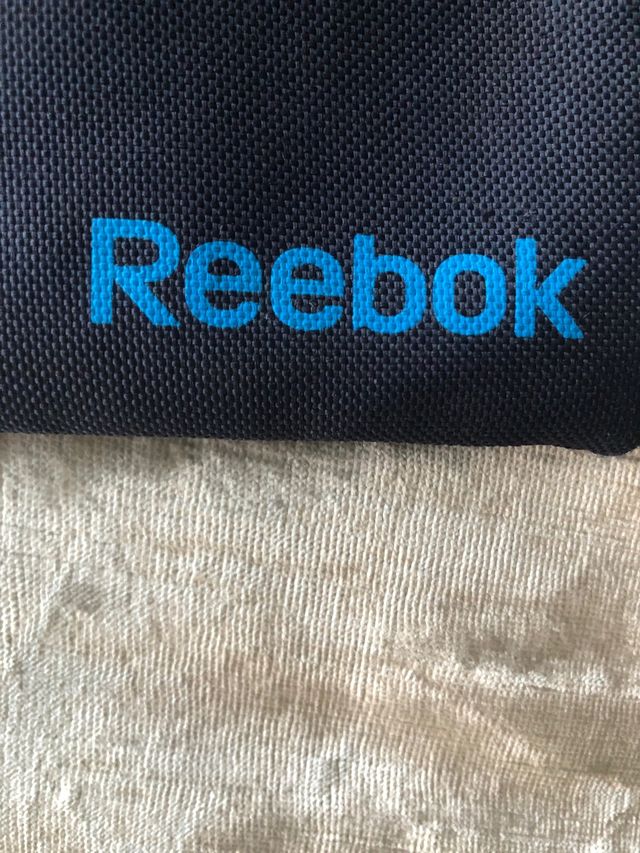Estuche Reebok