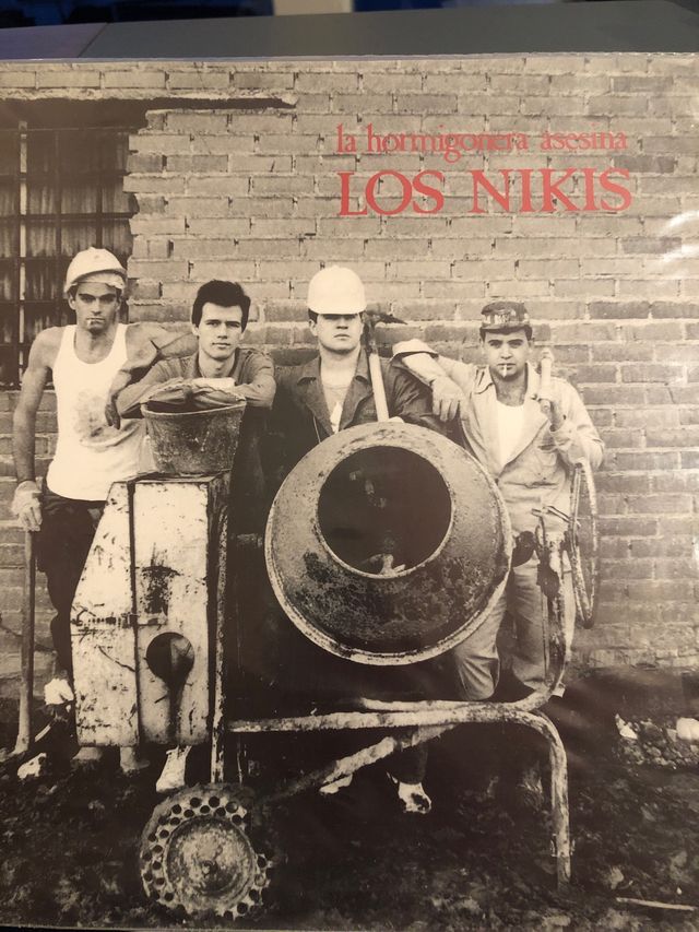 Los nikis la hormigonera asesina