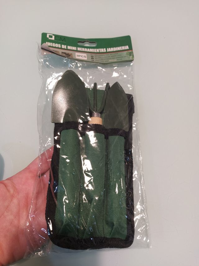 set de herramientas de jardinería sin estrenar