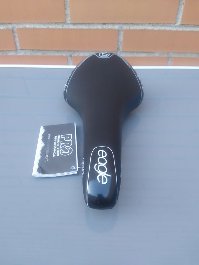 Sillín PRO Eagle ( SHIMANO ). 136mm.Nuevo. ENVÍO!!