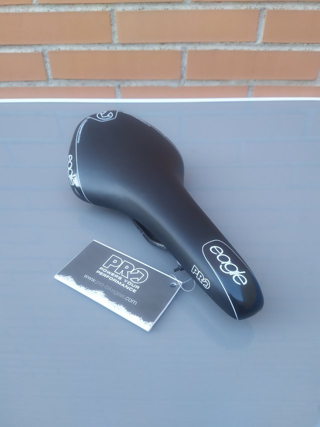 Sillín PRO Eagle ( SHIMANO ). 136mm.Nuevo. ENVÍO!!
