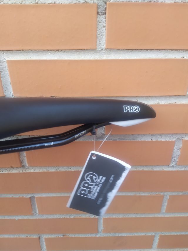 Sillín PRO Eagle ( SHIMANO ). 136mm.Nuevo. ENVÍO!!