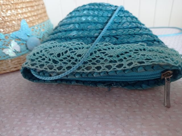 Conjunto de sombrero y bolso niña