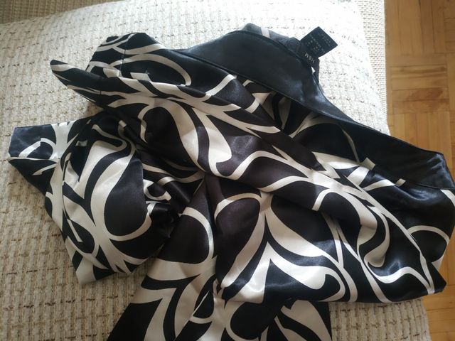 Vestido blanco y negro