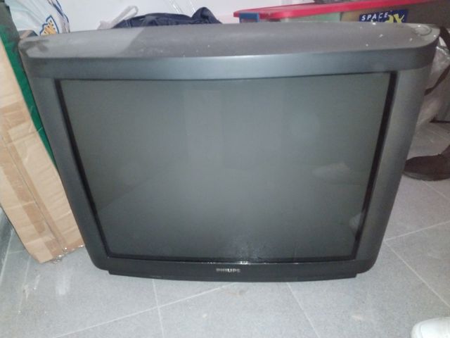 Televisión Oki, Philips, Samsung 