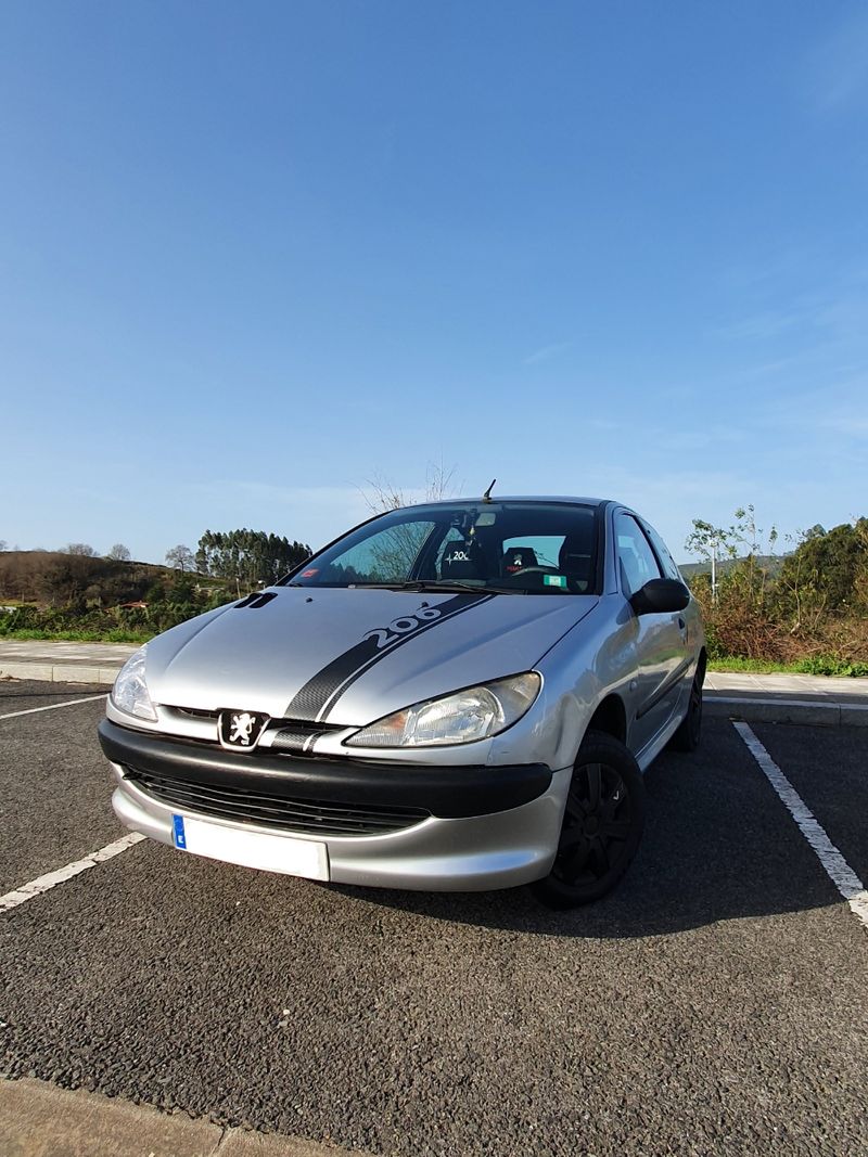 OPORTUNIDAD Peugeot 1.4 206 2000 UNICO PROPIETARIO - foto 1